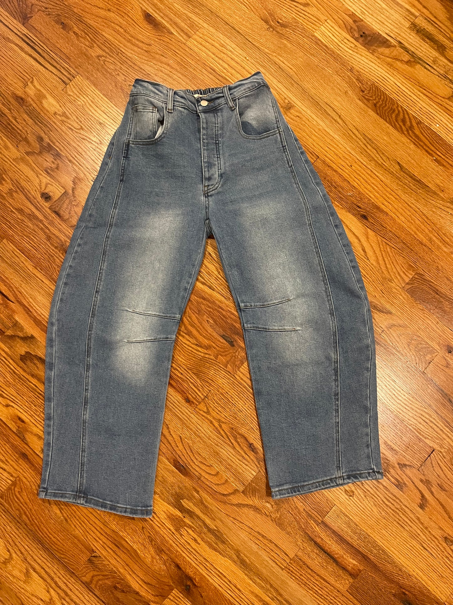 Barrel Jeans